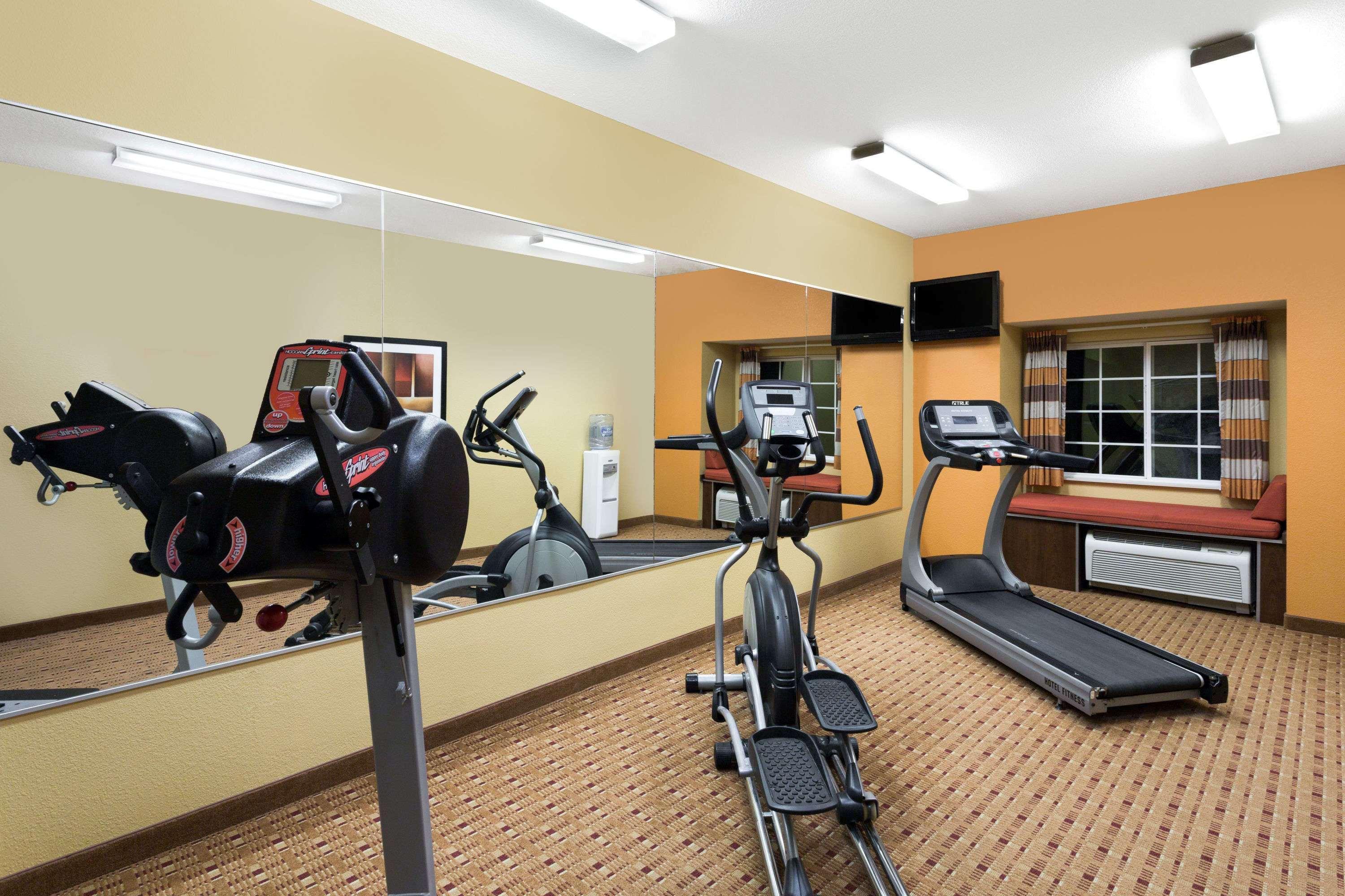 Microtel Inn & Suites By Wyndham University Medical Park Грийнвил Екстериор снимка